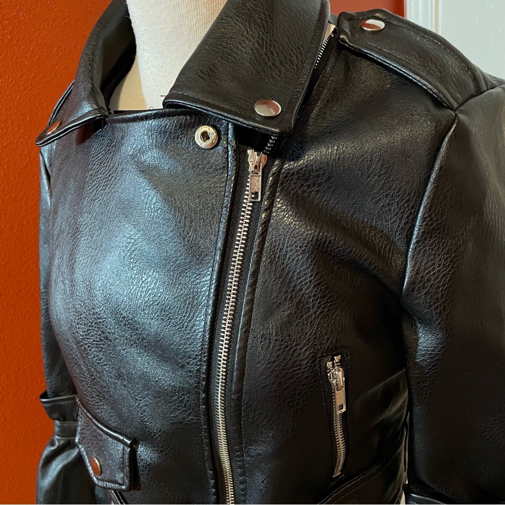 Azalea Wang Women’s Barbie Girl Faux Leather Bell Cropped Belted Moto Jacket - Picture 4 of 7